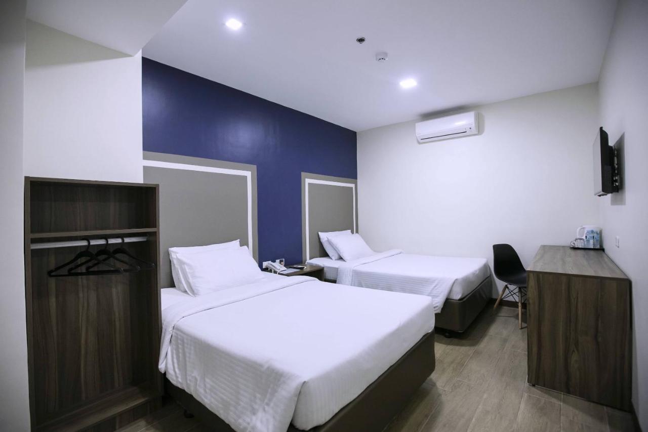 Capital O 911 S Hotel And Residences Cebu Ngoại thất bức ảnh